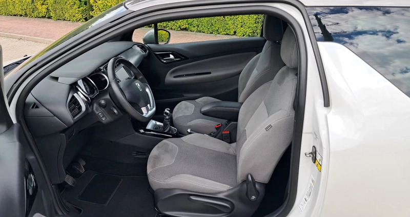 Citroen DS3 cena 32900 przebieg: 133000, rok produkcji 2015 z Augustów małe 352